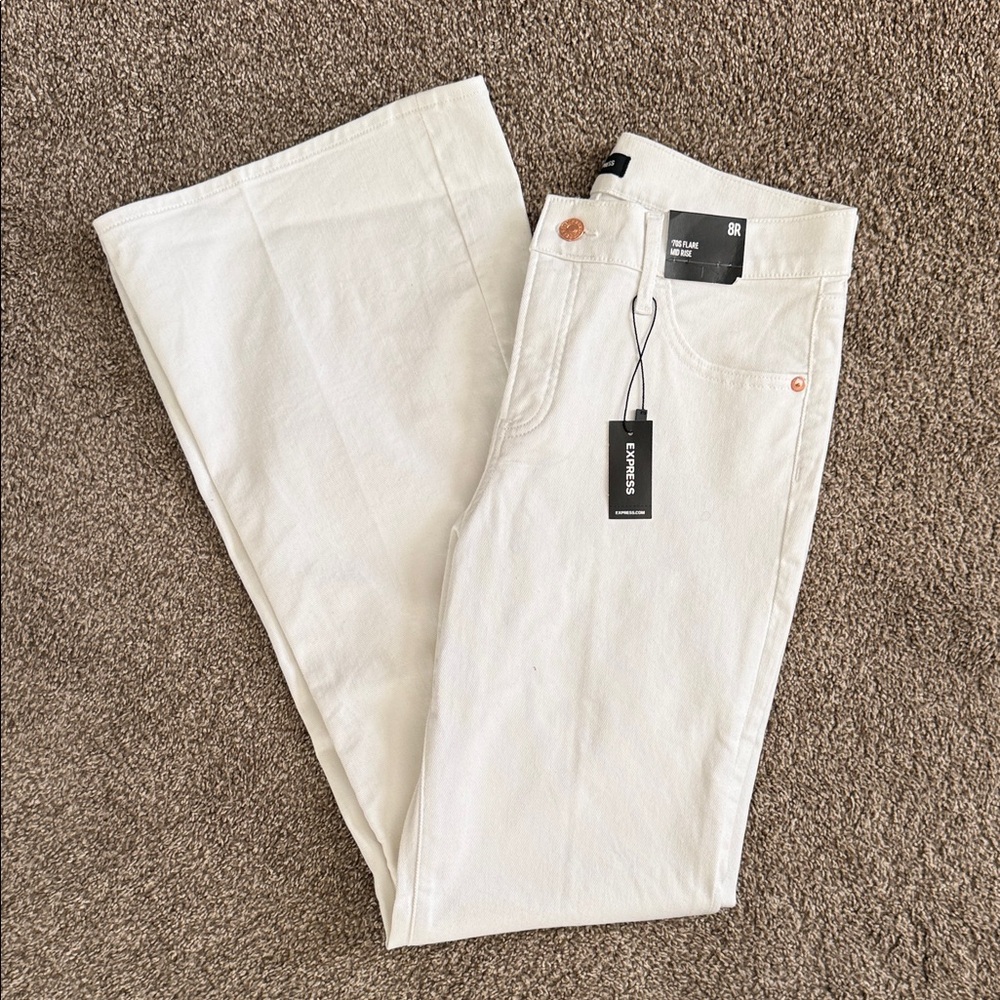 Express Women's Cream Flare Jeans